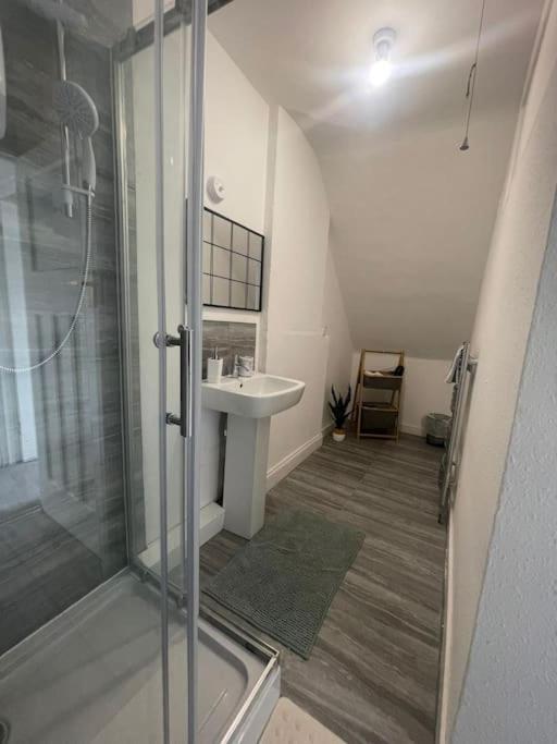 Lovely 2 Bed On Tower Bridge Londra Exterior foto
